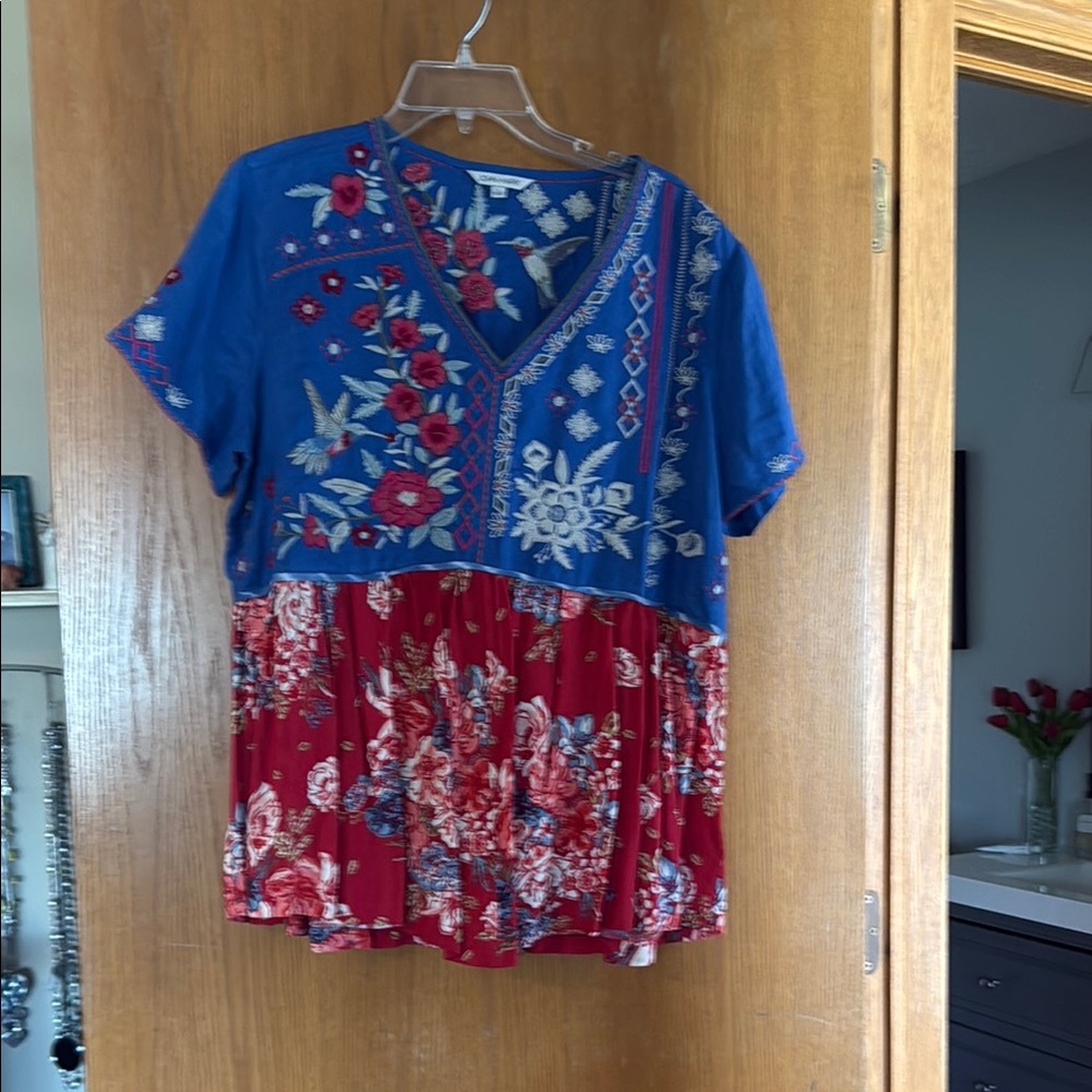 John Mark Blue and Red Graphic Pleated Blouse